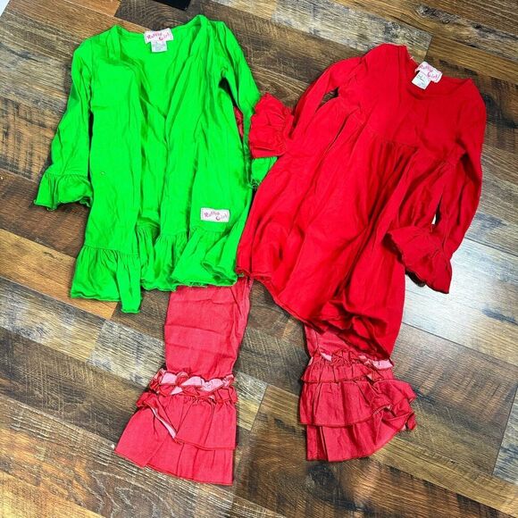 Ruffle Girl Christmas Outfit 2 Tops And 1 Pants size 7 - Picture 1 of 4